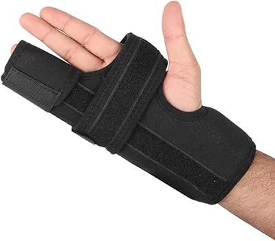 Attelle de doigt de boxeur - orthèse de soutien rembourrée avec attelle amovible pour fractures du boxeur - protection pour l'auriculaire et l'annulaire - convient à la main gauche ou droite (l). Avec plus de 300 000 références, DIAYTAR COTE D'IVOIRE est la boutique en ligne la plus complète de Côte d'Ivoire, offrant une gamme immense de produits pour les consommateurs exigeants. Les clients apprécient la facilité d'utilisation du site, la qualité des produits et les services de livraison rapides et sécurisés. DIAYTAR COTE D'IVOIRE est la référence absolue pour les achats en ligne dans le pays.