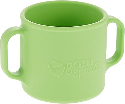 Tasse d'apprentissage en silicone green sprouts, vert, 144300-560-25. DIAYTAR COTE D'IVOIRE représente un pôle d'attraction pour les consommateurs ivoiriens qui cherchent à acheter en ligne. Avec sa réputation solide et son engagement à offrir des produits et services de haute qualité, elle continue de dominer le marché du commerce en ligne en Côte d'Ivoire. Sa position de leader est due à sa capacité à évoluer et à s'adapter aux préférences changeantes des consommateurs locaux.