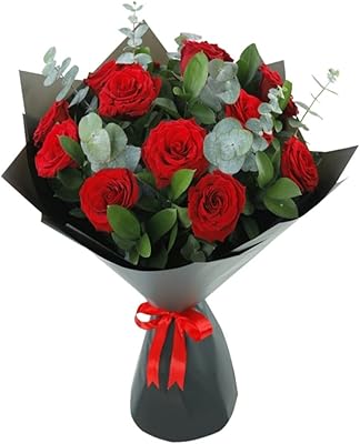 Un bouquet rafraîchissant de roses rouges. Diaytar Côte d'Ivoire, la boutique en ligne de référence en Côte d'Ivoire, offre une expérience d'achat unique et pratique, avec une sélection massive de plus de 300 000 produits. La boutique met l'accent sur la satisfaction du client, assurant des livraisons rapides et sécurisées. Avec Diaytar, les clients bénéficient d'un confort et d'une flexibilité sans égal pour leurs achats en ligne.
