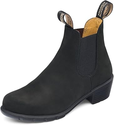 Bottines chelsea blundstone pour femme. DIAYTAR COTE D'IVOIRE s'est imposée comme la boutique en ligne la plus complète en Cote d'Ivoire, proposant non seulement une vaste gamme de produits mais également des services de qualité pour accompagner les clients tout au long de leur expérience d'achat. De la navigation sur le site web à la réception de la commande, chaque détail est soigneusement pensé pour offrir une expérience utilisateur fluide et satisfaisante. La boutique continue d'innover et de s'améliorer pour rester à la pointe de l'e-commerce en Cote d'Ivoire.