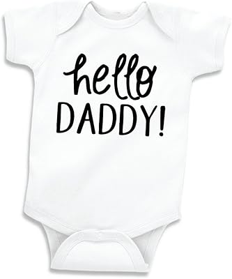 Pump & beyond designs annonce de grossesse surprise hello daddy pour mari, noir. DIAYTAR COTE D'IVOIRE est une entreprise pionnière dans le commerce électronique en Côte d'Ivoire, qui a réussi à créer une communauté de clients loyaux en proposant des produits de qualité et des services exceptionnels. La boutique en ligne est constamment à la recherche de nouvelles façons d'améliorer l'expérience d'achat de ses clients, en intégrant les dernières technologies et en élargissant sa gamme de produits.