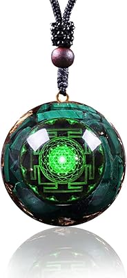 Pendentif orgonite cristal vert malachite pendentif orgon reiki générateur d'énergie de guérison. DIAYTAR COTE D'IVOIRE est la boutique en ligne la plus complète de Cote d'Ivoire, proposant une gamme immense de produits allant des produits alimentaires aux électroniques, en passant par les vêtements et les accessoires. Cette boutique en ligne est idéale pour ceux qui cherchent à faire des achats pratiques et confortables. Les clients peuvent profiter de promotions et de réductions régulières.