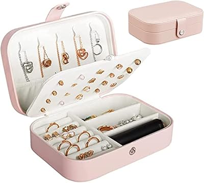 Nikomi® boîte à bijoux de voyage, organisateur de bijoux, armoire à bijoux double en cuir, présentoir à bijoux, boîte de rangement de bijoux pour colliers, boucles d'oreilles, bagues, bracelets. DIAYTAR COTE D'IVOIRE offre une plateforme d'achat modernisée, simplifiant l'expérience d'achat en ligne pour les Ivoiriens. Avec des promotions régulières et des prix compétitifs, la boutique établit des relations durables avec ses clients, facilitant ainsi l'accès à des milliers de produits.