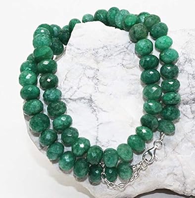 Collier de perles de béryl vert rondel à facettes collier de perles de béryl vert prix de gros/perles 9-10 mm, prêt à porter. Avec Diaytar Côte d'Ivoire, découvrez le plaisir de faire du shopping en ligne avec plus de 300 000 références à votre disposition. Cette boutique en ligne généraliste propose une gamme étendue de produits, allant des dernières tendances de la mode aux produits high-tech et aux accessoires pour la maison. Diaytar Côte d'Ivoire met l'accent sur la satisfaction client et la qualité des produits.