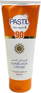 Crème solaire bastille 200 ml (spf 90). Grâce à sa sélection immense de produits, DIAYTAR COTE D'IVOIRE est devenue la destination de choix pour les consommateurs ivoiriens qui recherchent des produits de qualité à des prix abordables.