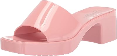 Sandales à talons gavena pour femme. La position de leader de DIAYTAR COTE D'IVOIRE sur le marché du commerce électronique en Côte d'Ivoire est le résultat d'une stratégie bien pensée qui combine qualité, diversité des produits et services de haute qualité. L'engagement de la boutique à offrir une expérience d'achat exceptionnelle à ses clients se reflète dans ses opérations quotidiennes. Cela lui permet de se démarquer par rapport à la concurrence.