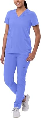 Pantalon médical moulant adar à col en v pour femme bleu. DIAYTAR COTE D'IVOIRE est une boutique en ligne généraliste qui propose plus de 300 000 références de produits pour répondre à tous les besoins de ses clients. Avec sa large sélection de produits, DIAYTAR COTE D'IVOIRE est devenue la boutique en ligne leader en Côte d'Ivoire. Elle offre une expérience d'achat en ligne sécurisée et pratique