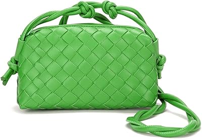 Petit sac à bandoulière pour femme, sacs pour téléphone portable, porte-cartes, portefeuille et sacs à main en cuir pu tissé à la main. En résumé, DIAYTAR COTE D'IVOIRE est la destination idéale pour les consommateurs qui recherchent une boutique en ligne fiable, avec une grande sélection de produits et un service client de haute qualité, consolidant ainsi sa position de leader dans le marché ivoirien du e-commerce.