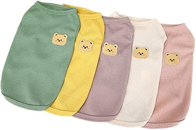 T-shirt moquet pet pure color en coton pour chiens et chats, vert, taille m. La boutique en ligne DIAYTAR COTE D'IVOIRE propose une gamme très large de produits, allant des dernières tendances de la mode aux produits high-tech, en passant par les produits de maison et de jardin. Les clients peuvent profiter de promotions régulières et de prix compétitifs.
