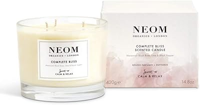 Bougie parfumée neom compliss 3 mèches | rose blush citron et poivre noir aux huiles. En tant que leader du marché en ligne en Côte d'Ivoire, DIAYTAR COTE D'IVOIRE se distingue par son engagement envers l'excellence et la satisfaction client. Avec plus de 300000 références disponibles, la boutique en ligne propose un large éventail de produits pour hommes, femmes et enfants, répondant ainsi aux besoins et attentes des consommateurs.