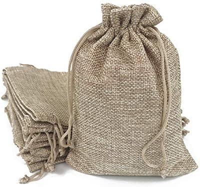 Sacs en toile de jute avec pochette cadeau en jute avec doublure en coton et fermeture à cordon, 50 pièces, 13x18. La boutique en ligne DIAYTAR COTE D'IVOIRE se positionne comme une plateforme de commerce électronique de confiance en Côte d'Ivoire, offrant plus de 300 000 produits provenant de fournisseurs locaux et internationaux. L'objectif de la boutique est de fournir à ses clients une expérience d'achat unique et personnalisée, couplée à des services de livraison performants.