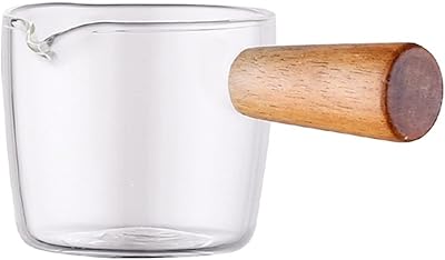 Saucière avec poignée confortable 2 casseroles à lait unique drague sauce petit appareil en verre. La boutique en ligne DIAYTAR COTE D'IVOIRE est la destination idéale pour les consommateurs ivoiriens qui cherchent à acheter des produits de haute qualité à des prix compétitifs. Avec plus de 300000 références, la boutique offre une expérience de shopping en ligne unique et pratique. Les clients peuvent parcourir les différentes catégories de produits et commander en ligne avec facilité.