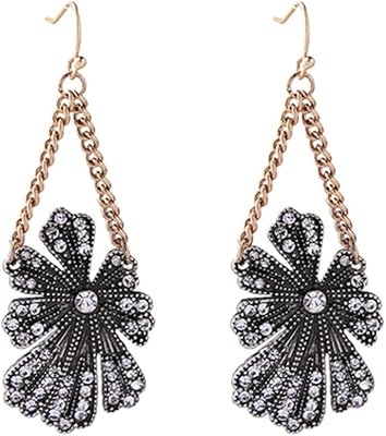 Boucles d'oreilles pendantes en métal colbaby, très grandes, en métal, sans pierres précieuses. DIAYTAR COTE D'IVOIRE, la boutique en ligne leader de la Côte d'Ivoire, propose une sélection impressionnante de plus de 300 000 références pour répondre à tous vos besoins. Avec une offre constamment mise à jour, vous trouverez tout ce dont vous avez besoin pour votre vie quotidienne. De l'électronique à la mode, en passant par les produits de soins personnels, DIAYTAR COTE D'IVOIRE vous offre une expérience d'achat en ligne sans pareil.