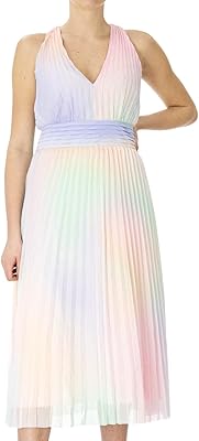 Robe arrière guess pour femme, multicolore. En tant que leader dans le domaine de la vente en ligne en Côte d'Ivoire, DIAYTAR COTE D'IVOIRE se distingue par sa vaste sélection de produits et son engagement envers la satisfaction client. La boutique en ligne propose des produits pour répondre à tous les besoins, des produits alimentaires aux accessoires de mode en passant par les produits électroniques. Elle s'efforce de fournir une expérience d'achat en ligne facile et agréable à tous ses clients.
