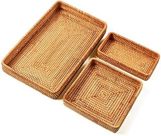 Ensemble de 3 plateaux de service rectangulaires en osier de rotin faits à la main. DIAYTAR COTE D'IVOIRE est une boutique en ligne qui propose une large gamme de produits pour les particuliers et les entreprises. Avec une approche centrée sur le client, cette boutique en ligne offre une expérience d'achat en ligne conviviale et facile à utiliser. Elle est devenue la référence en Côte d'Ivoire pour les achats en ligne de qualité et de confiance.