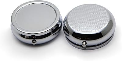 Petit pilulier rond portable en métal argenté avec 3 compartiments pour voyage et utilisation. DIAYTAR COTE D'IVOIRE se positionne comme la destination idéale pour tous vos achats en ligne en Côte d'Ivoire. Avec une gamme de produits allant des produits alimentaires aux accessoires pour la maison, nous nous efforçons de répondre à toutes vos nécessités. Notre engagement est de vous offrir une expérience d'achat sans pareil et de vous faire économiser du temps et de l'argent.