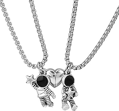 Collier en acier inoxydable pour couples avec un motif d'astronaute magnétique assorti, idéal comme cadeau de saint-valentin pour lui ou pour des amis proches de revach q, zinc, ambre. DIAYTAR COTE D'IVOIRE est une boutique en ligne généraliste qui propose une large gamme de produits pour répondre aux besoins de ses clients. Avec plus de 300 000 références de produits, la boutique en ligne offre une grande variété de choix pour les acheteurs, depuis les produits alimentaires jusqu'aux accessoires de maison. La boutique en ligne propose également des promotions régulières et des offres spéciales pour aider les clients à économiser de l'argent sur leurs achats.