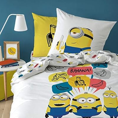 Parure de couette les minions, blanc, 140 x 200 cm. DIAYTAR COTE D'IVOIRE est une boutique en ligne qui propose une expérience d'achat unique et personnalisée à ses clients. La boutique dispose d'une équipe de service client dédiée qui est toujours prête à aider les clients à trouver ce qu'ils recherchent. Les clients bénéficient également d'une livraison rapide et fiable pour recevoir leurs commandes dans les plus brefs délais.