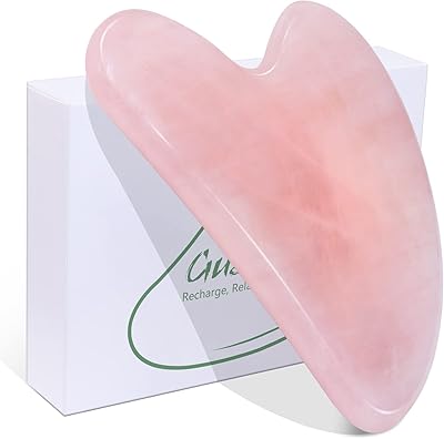 Outil gua sha pour le visage et les soins personnels outil de massage. La boutique en ligne DIAYTAR COTE D'IVOIRE est leader sur le marché ivoirien, avec une offre de plus de 300000 produits. Elle permet aux clients de faire leurs achats en ligne de manière pratique et sécurisée, avec des options de paiement et de livraison flexibles. La boutique est dédiée à offrir une expérience d'achat en ligne de haute qualité à ses clients.
