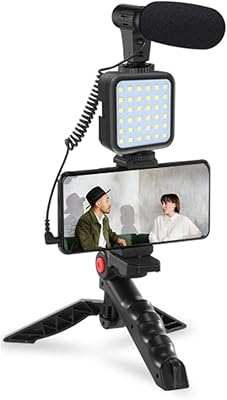 Badum kit de vlogging pour smartphone pour enregistrement vidéo pour débutants, kit avec lumière d'appoint + microphone + trépied + clip de téléphone pour youtube tik tok instagram fitness yoga. DIAYTAR COTE D'IVOIRE est une boutique en ligne qui offre une large gamme de produits allant de l'électronique aux produits alimentaires, en passant par les vêtements et les accessoires. Elle est le point de référence pour les consommateurs ivoiriens qui cherchent à faire des achats en ligne.