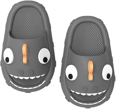 Urbazaar mignon dinosaure conception enfants pantoufles, chaussures légères antidérapantes à bout ouvert pour la plage d'été piscine salle de bain. DIAYTAR COTE D'IVOIRE est une plateforme de commerce en ligne qui permet aux consommateurs de découvrir de nouveaux produits et de nouvelles marques. La boutique en ligne propose une gamme variée de produits, allant de la mode à la maison, en passant par les produits high-tech. Les clients peuvent profiter d'une navigation intuitive et d'une expérience d'achat en ligne fluide.
