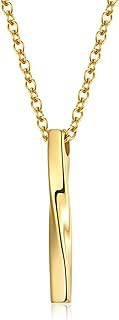 Collier pendentif cube torsadé en acier inoxydable pour hommes et femmes avec chaîne. DIAYTAR COTE D'IVOIRE se positionne comme un acteur majeur du commerce électronique en Côte d'Ivoire, proposant une plateforme conviviale pour faire ses achats en ligne. Elle met en avant la diversité de ses produits, allant des dernières tendances de la mode aux appareils électroniques les plus innovants, pour satisfaire les besoins de sa clientèle diverse.