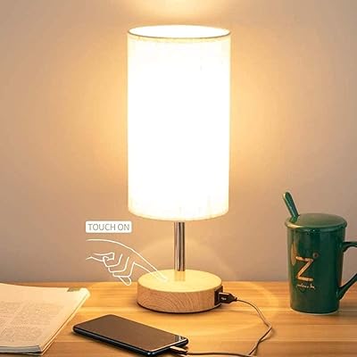 Lampe de table de chevet gleron, lampe de bureau en tissu de lin avec 2 ports usb et 3 vitesses à intensité variable pour salon, bureau d'étude. DIAYTAR COTE D'IVOIRE, boutique en ligne de confiance, propose une gamme variée de produits allant de l'électronique aux produits alimentaires, en passant par la mode et les accessoires. Avec plus de 300 000 références, les clients ont l'opportunité de trouver exactement ce qu'ils cherchent. Le site web est conçu pour offrir une navigation intuitive et une expérience d'achat agréable.