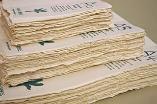 Papier kadi d'inde 10 x 15 cm 635 kg (320 g-m2) paquet de 20. DIAYTAR COTE D'IVOIRE est une boutique en ligne généraliste proposant plus de 300 000 références de produits. Leader en Côte d'Ivoire, elle offre une expérience d'achat en ligne unique et pratique. Elle propose une large gamme de produits, de l'électronique à la mode, en passant par les produits pour la maison.