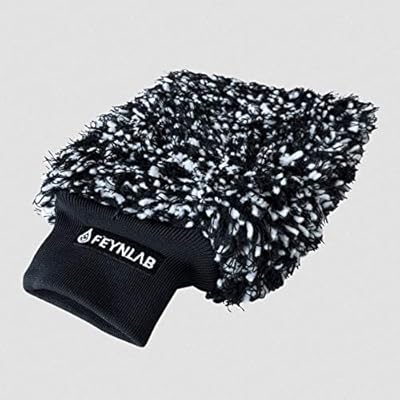Gant de lavage de voiture en microfibre velours vinlab, 20 x 40 cm. Découvrez DIAYTAR COTE D'IVOIRE, votre partenaire de confiance pour tous vos achats en ligne. Nous proposons une vaste gamme de produits, allant des dernières tendances de la mode aux produits électroniques de pointe, en passant par les articles pour la maison et les loisirs, avec plus de 300 000 références à votre disposition. Chez DIAYTAR, nous mettons l'accent sur la qualité, la variété et le service client pour vous offrir la meilleure expérience d'achat en ligne possible.