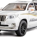 Modèle de voiture toyota prado moulé sous pression à l'échelle 1/18 wakakak, jouets
