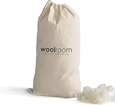 Wool room laine supplémentaire pour oreillers lavables garnissage en laine britannique hypoallergénique de qualité. La boutique en ligne DIAYTAR COTE D'IVOIRE offre une expérience d'achat unique et personnalisée, conçue pour répondre aux besoins spécifiques de chaque client. Avec plus de 300 000 références disponibles, les clients peuvent trouver des produits pour répondre à tous leurs besoins, depuis les produits de soins personnels jusqu'aux gadgets électroniques. La boutique est engagée à offrir des produits de haute qualité, ainsi qu'un service client exceptionnel