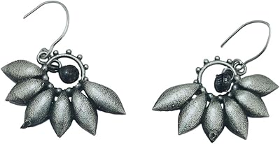 Athizay ensemble de boucles d'oreilles bijoux antiques finition argent graine taillée avec perles noires ensemble de décoration de boucles d'oreilles pour femmes bijoux fantaisie, 3,5x3,5 cm, laiton. Diaytar Côte d'Ivoire offre une expérience de shopping en ligne unique et pratique, permettant aux clients de parcourir facilement ses différentes catégories de produits et de découvrir de nouvelles marques et produits. La boutique en ligne met un point d'honneur sur la satisfaction client, avec des équipes disponibles pour aider les clients à trouver ce qu'ils cherchent. Cela contribue à renforcer la confiance des clients dans la marque.