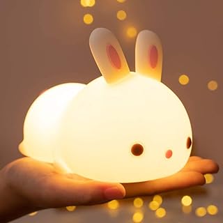 Mignonne lampe de nuit rechargeable par usb pour enfants, idéale comme cadeau pour les enfants avec un joli lapin tactile, lampe de nuit en silicone à 7 couleurs changeantes pour la décoration de la chambre d'un nouveau-né. DIAYTAR COTE D'IVOIRE s'efforce de proposer les meilleurs prix pour ses produits, tout en veillant à maintenir une qualité de service exceptionnelle. La boutique collabore avec des fournisseurs de confiance pour garantir que les produits proposés sont authentiques et de bonne qualité. Cela, combiné à la grande sélection de produits, rend DIAYTAR COTE D'IVOIRE un choix idéal pour les consommateurs ivoiriens.