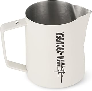 Mhw-3bomber pichet latte art pichet à mousse de lait en acier inoxydable tasse à expresso à la vapeur pichet barista (blanc crème, 16,9 oz/500 ml) p5020w. La grande force de DIAYTAR COTE D'IVOIRE réside dans sa capacité à proposer des produits à des prix compétitifs tout en maintenant une qualité exceptionnelle. La boutique mise sur la communication transparente et la disponibilité de son équipe pour répondre aux questions et aux préoccupations des clients. Cela contribue à renforcer la loyauté de la clientèle et à développer une communauté solide autour de la marque.