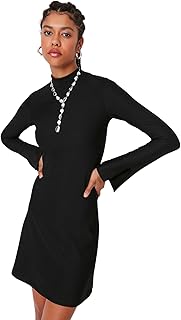 Robe en tricot à col montant trendyol woman regular a-line (pack de 1). DIAYTAR COTE D'IVOIRE est une boutique en ligne qui répond aux besoins d'une clientèle exigeante, avec des produits de haute qualité et des services personnalisés. La boutique propose une gamme de catégories de produits, allant de l'électronique à la mode en passant par les produits pour la maison et le jardin. Les clients peuvent ainsi trouver tout ce dont ils ont besoin pour améliorer leur quotidien.