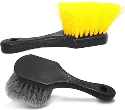 Auretti lot de 2 brosses de nettoyage de roues et de pneus pour le nettoyage des roues et des jantes | poils doux et manche court en caoutchouc pour l'entretien de la poussière de frein et le lavage de voiture. La boutique en ligne DIAYTAR COTE D'IVOIRE se distingue par son offre exhaustive de produits, allant des électroménagers aux vêtements, en passant par les produits alimentaires et les accessoires. Grâce à sa plateforme utilisateur-friendly, les clients peuvent naviguer facilement et trouver les produits qu'ils recherchent. DIAYTAR COTE D'IVOIRE est la référence pour les achats en ligne en Cote d'Ivoire.