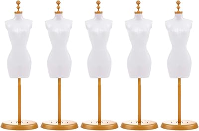 Helvety 5 pièces de robe de poupée en forme tissu plastique détachable modèle mannequin pour robes. DIAYTAR COTE D'IVOIRE, boutique en ligne généraliste, offre un large éventail de produits pour tous les goûts et les besoins. Avec une sélection de plus de 300 000 références, les clients peuvent trouver des produits de qualité à des prix abordables. La boutique est connue pour sa fiabilité et son service client de haute qualité.