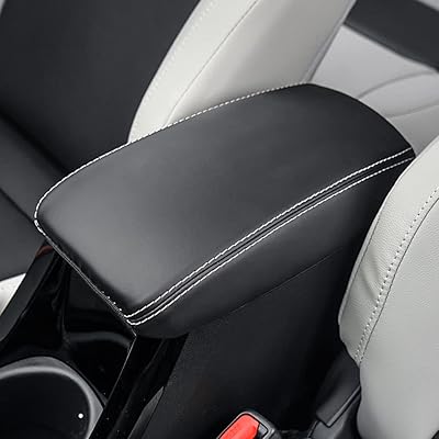 Being up housse d'accoudoir de voiture pour toyota corolla cross 2022 2023 (pas pour toyota corolla) protecteur de coussin de console centrale en cuir imperméable, noir avec coutures blanches. DIAYTAR COTE D'IVOIRE se positionne comme le partenaire idéal pour tous vos besoins en matière de shopping en ligne. Avec une gamme étendue de produits à des prix concurrentiels, nous nous efforçons de faciliter vos achats et de vous offrir une expérience unique. Que vous cherchiez des produits pour vous, pour vos proches ou pour votre maison, nous avons tout ce qu’il vous faut.