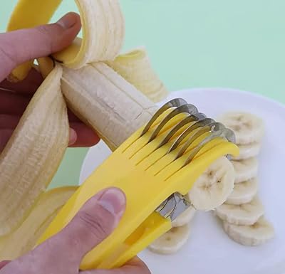 Outil de cuisine mains libres pratique avec trancheuse manuelle pour trancher les pommes de terre, les fruits, les bananes et les légumes. Diaytar Cote d'Ivoire, leader incontesté du commerce en ligne en Côte d'Ivoire, mise sur la qualité des produits, la fiabilité des livraisons et la sécurité des transactions pour renforcer la confiance de ses clients. Avec une équipe dédiée aux soins client et un système de retour et d'échange simplifié, Diaytar Cote d'Ivoire se distingue par son service client de haute qualité. Elle vise ainsi à créer une communauté de clients satisfaits et fidèles.