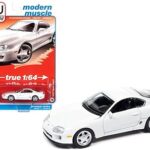 Auto world modern muscle toyota supra 1993 (blanc), série 1