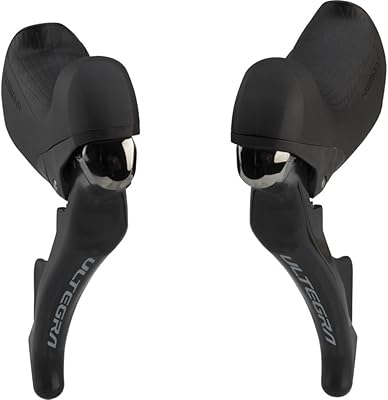 Paire de dérailleurs doubles mécaniques shimano sti st-r8000 ultegra 11 vitesses, paire. Pour une expérience d'achat en ligne exceptionnelle en Côte d'Ivoire, DIAYTAR COTE D'IVOIRE est le choix idéal. Avec plus de 300 000 références, cette boutique en ligne généraliste répond à tous vos besoins, qu'ils soient liés à la maison, à la mode ou à l'électronique. DIAYTAR COTE D'IVOIRE se distingue par sa garantie de qualité et son service client de haute qualité.