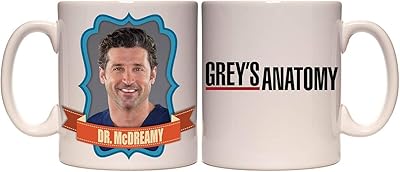 Tasse à café grey's anatomy dr. mcdreamy derek shepherd 325 ml.. La boutique en ligne DIAYTAR COTE D'IVOIRE se démarque par la variété de ses produits et son engagement à fournir les meilleurs prix du marché. Avec une livraison rapide et des moyens de paiement sécurisés, DIAYTAR COTE D'IVOIRE est devenue la référence pour les achats en ligne en Côte d'Ivoire. Chaque jour, de nouveaux produits sont ajoutés pour satisfaire les besoins des clients.
