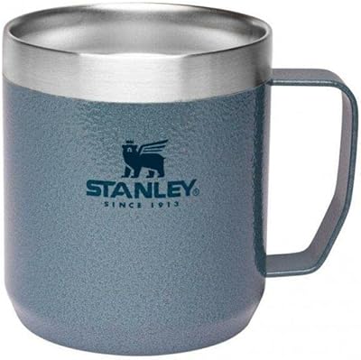 Stanley tools 673508-18/8 tasse isotherme classique en acier inoxydable avec revêtement hammerton glacier, bleu, capacité 0,35 litre, hauteur 12 cm, bleu. DIAYTAR COTE D'IVOIRE est une boutique en ligne généraliste qui propose plus de 300000 références de produits divers, servant ainsi de solution idéale pour trouver tout ce dont vous avez besoin en un seul endroit. La boutique est devenue le leader du marché ivoirien en matière de commerce en ligne. Elle offre une expérience d'achat en ligne sûre et pratique.