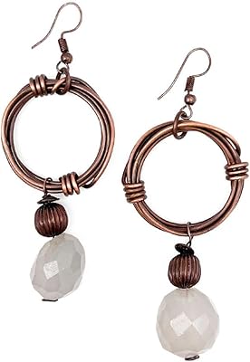 Boucles d'oreilles banjara - agate blanche, cuivre et agate blanche, cuivre, agate blanche. En tant que leader du e-commerce en Cote d'Ivoire, DIAYTAR COTE D'IVOIRE mise sur l'innovation technologique pour améliorer continuellement l'expérience utilisateur. La boutique en ligne propose régulièrement des nouveautés et des tendances, permettant aux clients de découvrir de nouveaux produits et de rester à la mode. L'engagement de l'entreprise envers la satisfaction client est sans égal.