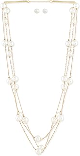 Collier moderne de perles dorées à 3 couches avec boucles d'oreilles, modèle zpfk10613 de zaveri pearls, métal, perles. Cette boutique leader en ligne propose des produits de haute qualité à des prix compétitifs, avec une livraison rapide et sécurisée. Avec DIAYTAR COTE D'IVOIRE, vous bénéficiez d'un choix immense et d'un service client exceptionnel.