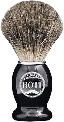 Blaireau de rasage fait main botti - 100 % poils de blaireau purs et manche en bois noir. La boutique en ligne Diaytar Côte d'Ivoire est reconnue pour son engagement envers la satisfaction client, offrant des options de paiement flexibles et une livraison efficace à travers le pays. Avec une telle offre, il n'est pas étonnant que Diaytar soit la référence pour les achats en ligne en Côte d'Ivoire.