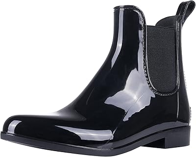 Bottes de pluie courtes pour femmes, bottes de pluie chelsea légères, bottes de pluie imperméables en caoutchouc. Avec plus de 300000 références, DIAYTAR COTE D'IVOIRE est la boutique en ligne idéale pour les clients qui recherchent des produits de qualité à des prix abordables. La boutique en ligne dispose d'une interface utilisateur conviviale et facile à utiliser, permettant aux clients de naviguer facilement pour trouver les produits qu'ils recherchent. Les clients peuvent également profiter de l'option de comparaison de prix pour trouver les meilleures offres.