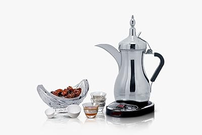 Arabian dallah al khaleej - cafetière et théière électrique saoudienne 1000 ml. La boutique en ligne DIAYTAR COTE D'IVOIRE est une plateforme e-commerce de premier plan en Côte d'Ivoire, offrant une large gamme de produits à des prix abordables. Elle garantit une livraison rapide et fiable des commandes, permettant aux clients de recevoir leurs achats dans les délais prévus. La boutique en ligne mise sur la sécurité des transactions pour protéger les informations des clients.