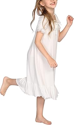 Chemise de nuit douce pour filles. Avec plus de 300000 références, DIAYTAR COTE D'IVOIRE est la boutique en ligne la plus complète en Côte d'Ivoire. Elle propose une grande variété de produits, y compris des marques internationales et des produits locaux. La boutique en ligne est accessible à tous et offre des moyens de paiement sécurisés.