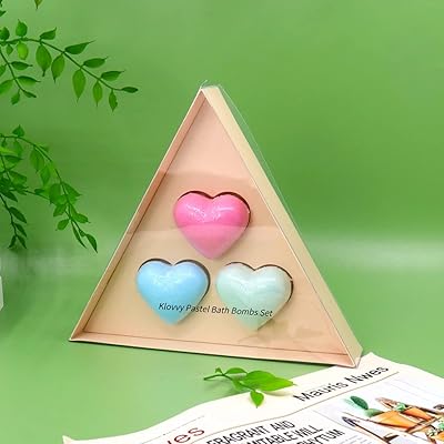 Ensemble de 3 bombes de bain en forme de cœur, joli ensemble de 3 pièces de couleurs pastel (rose, bleu, vert), coffret cadeau de bombes de bain relaxantes et hydratantes. DIAYTAR COTE D'IVOIRE est une boutique en ligne généraliste qui propose plus de 300 000 références de produits pour répondre à tous les besoins de sa clientèle. La boutique est leader en Côte d'Ivoire et offre une expérience d'achat en ligne sécurisée et fiable. Les clients peuvent profiter d'une grande variété de produits à des prix compétitifs.